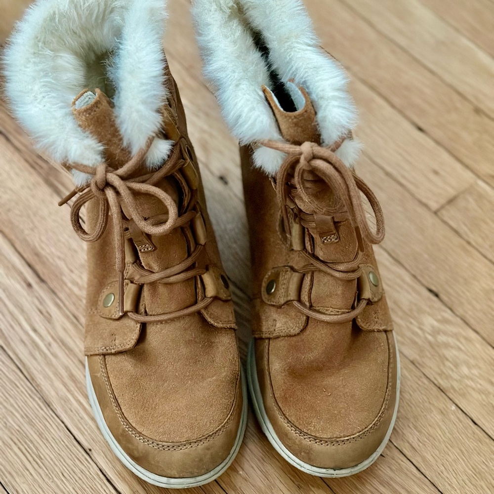 SOREL Explorer Joan Winter Boots